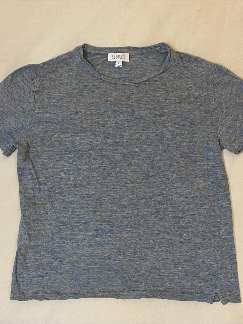 Barneys New York Gray Tee with Blue Fleck Crewneck sz M great undershirt